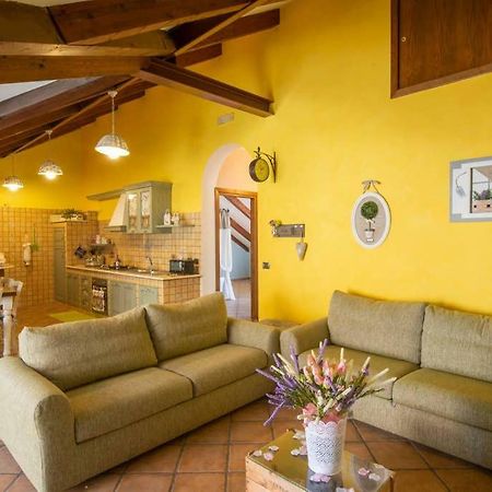 Ferienwohnung Mansarda Ciaciano Bomerano Exterior foto